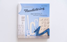 „Handbuch Handlettering“ – Eigene Buchstaben und illustrative Schrift gestalten, von Chris Campe, Haupt Verlag, 2017, ISBN 978-3-258-60165-6 All Things Letters – Chris Campe, Hamburg