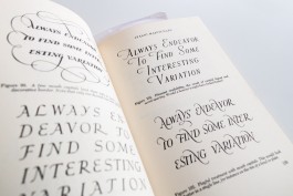 Doppelseite aus dem Buch »The Art of Hand Lettering« von Helm Wotzkow, die besten Lettering-Bücher – Tipps von Chris Campe All Things Letters – Chris Campe, Hamburg