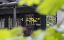 Lettering-Zitat von Chris Campe aus dem Stück »Draußen vor der Tür« von Wolfgang Borchert für das Literaturfestival »Hamburg liest« 2021 All Things Letters – Chris Campe, Hamburg