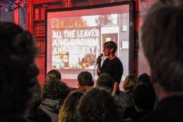 Chris Campe hält einen Vortrag beim Summers Tale Festival 2016 All Things Letters – Chris Campe, Hamburg