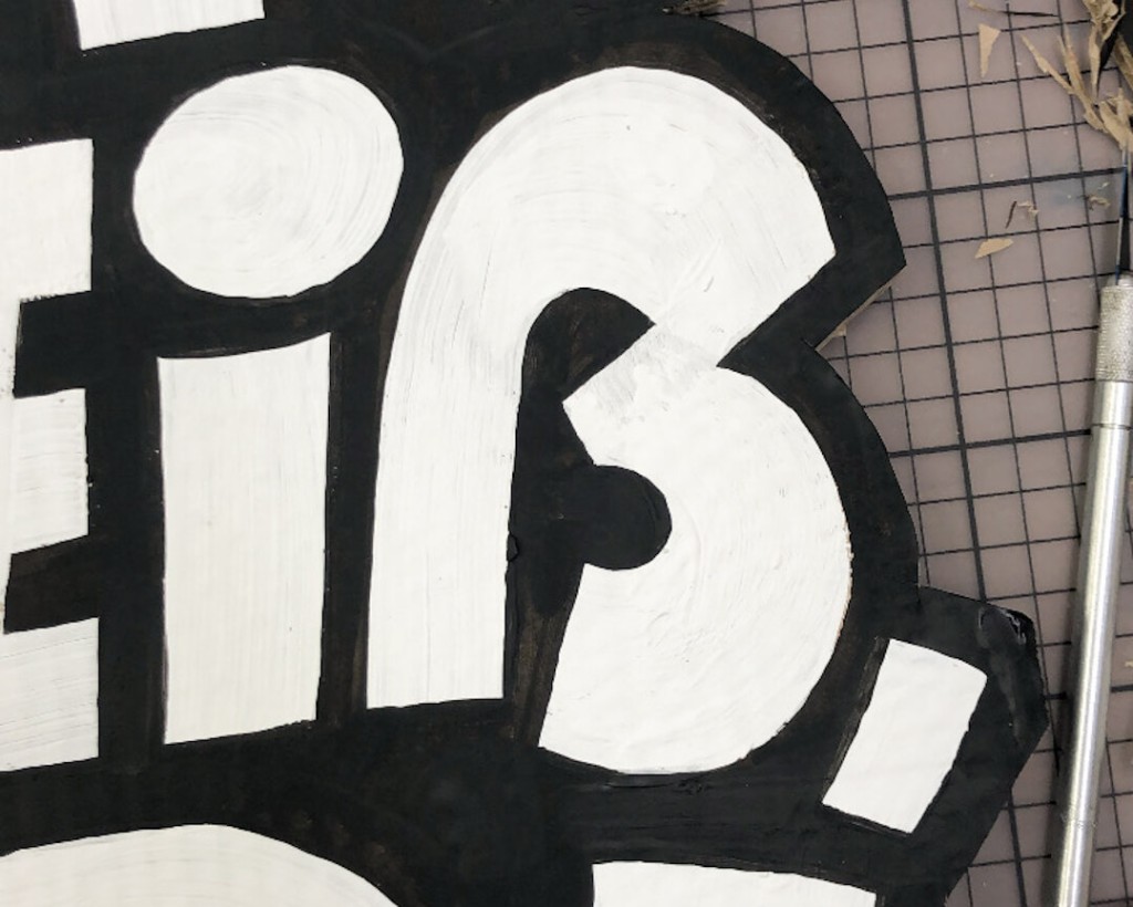 How to Demoschild - All Things Letters