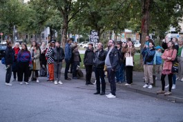 Type Walk beim Typostammtisch Hamburg, September 2024, Foto: Hari Klein All Things Letters – Chris Campe, Hamburg