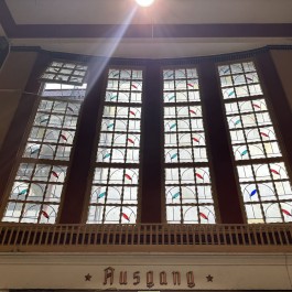 »Ausgang« – historische Beschriftung im Bahnhof Flensburg, Foto: Nico Hagedorn All Things Letters – Chris Campe, Hamburg