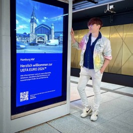 Nico Hagedorn über Bahn und Schrift beim Typostammtisch Hamburg, Februrar 2025 All Things Letters – Chris Campe, Hamburg