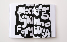 Doppelseite aus dem Buch »More Alphabets«, Buch mit 50 Lettering-Alphabeten von Chris Campe, 2026 All Things Letters – Chris Campe, Hamburg